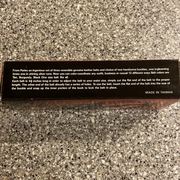 Vintage leather belt set with interchangeable buckles and straps - Picture 3 of 3